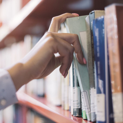 mao_da_mule_nos_livro